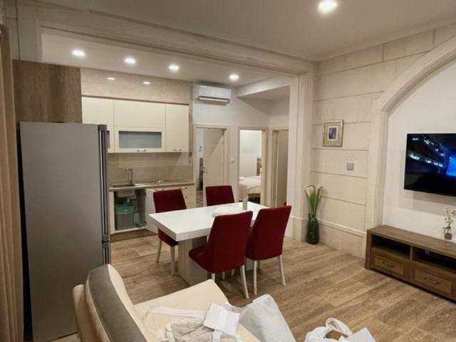 Villa Luce Mit Pool Makarska Bagian luar foto