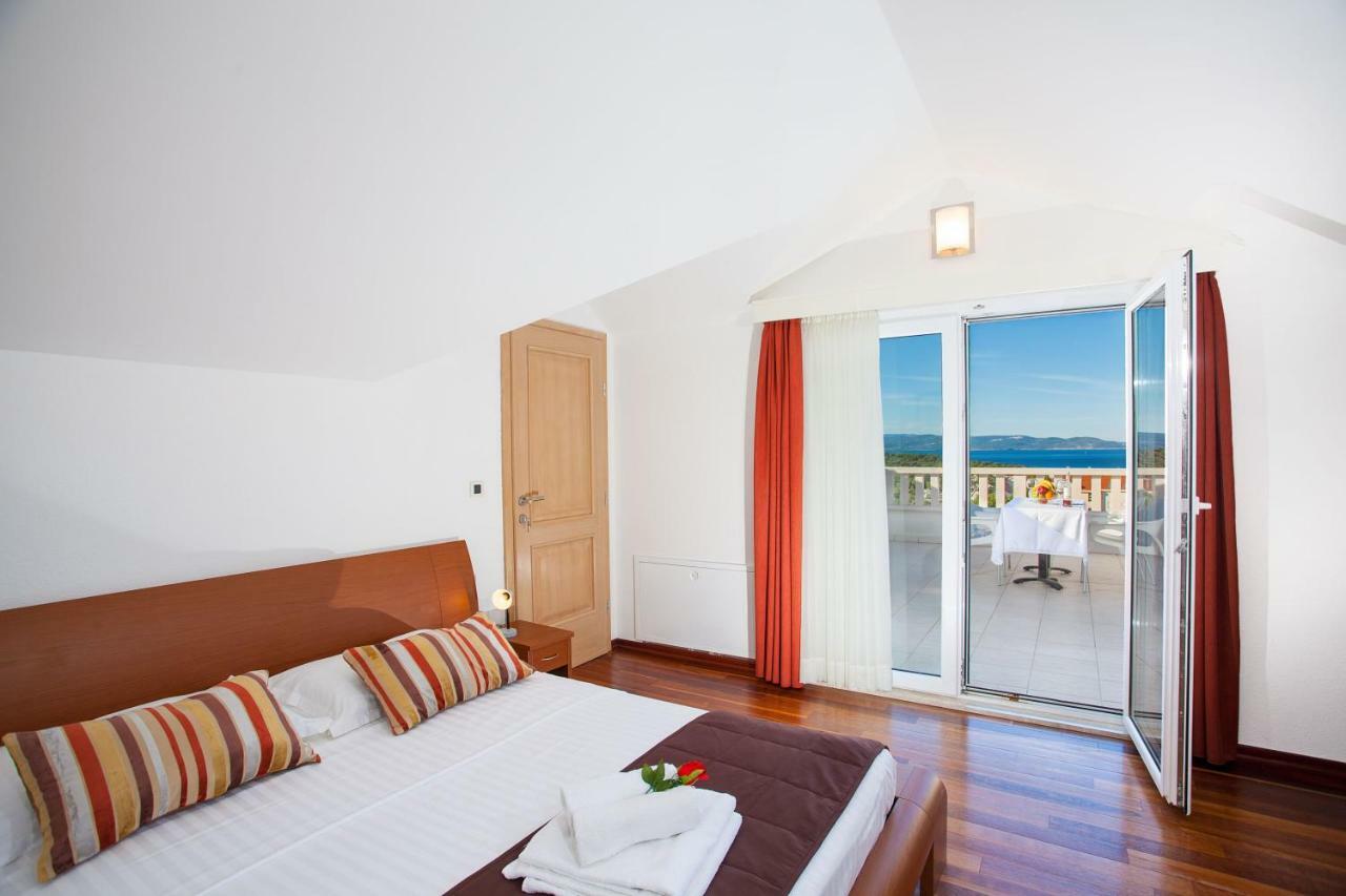 Villa Luce Mit Pool Makarska Bagian luar foto