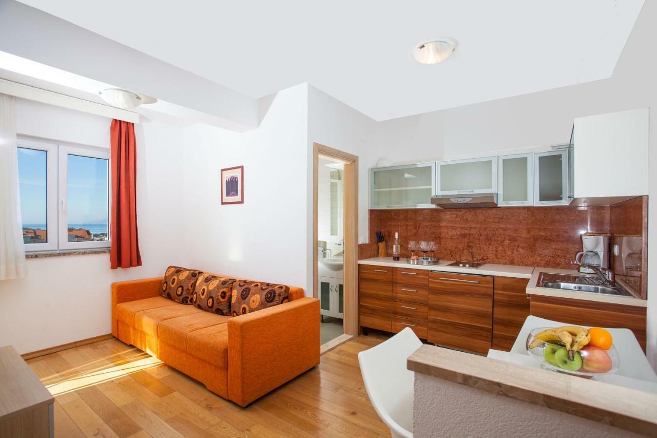 Villa Luce Mit Pool Makarska Bagian luar foto