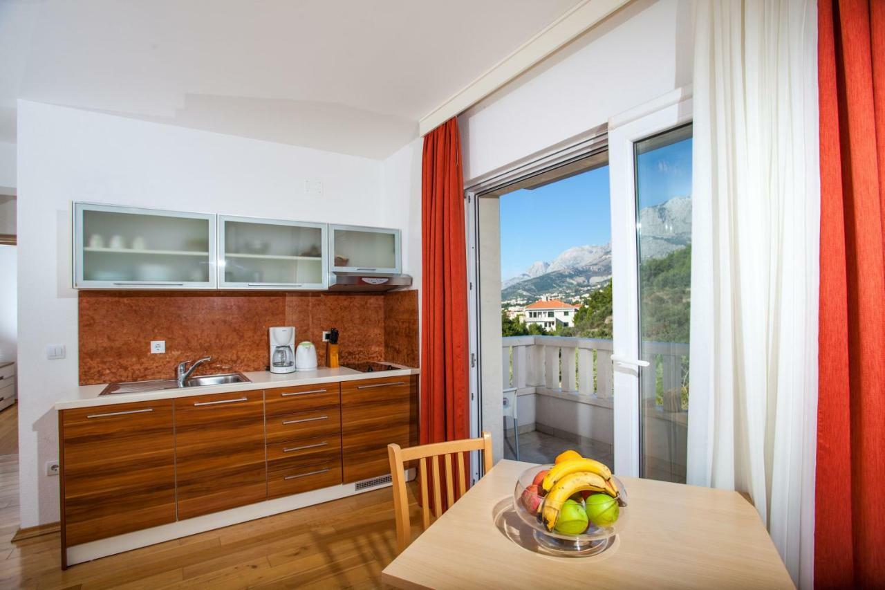 Villa Luce Mit Pool Makarska Bagian luar foto