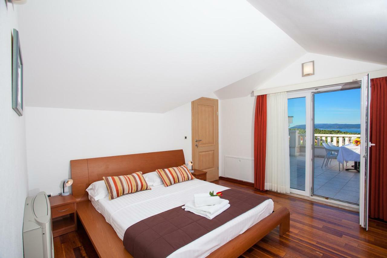 Villa Luce Mit Pool Makarska Ruang foto